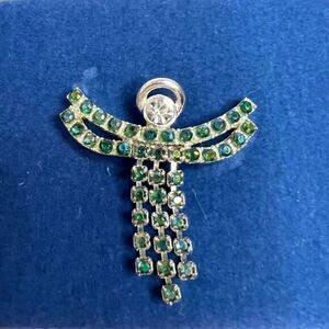 VINTAGE AVON BIRTHSTONE ANGEL TAC PIN MAY F3069441